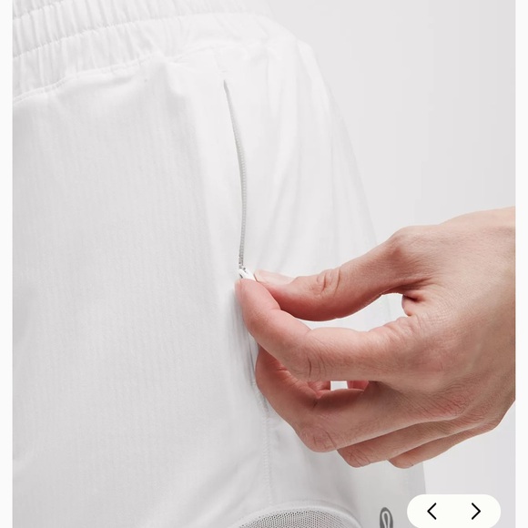 Lululemon athletica White Hottie Hot High-Rise Lined Shorts EUC 4 - Picture 3 of 8